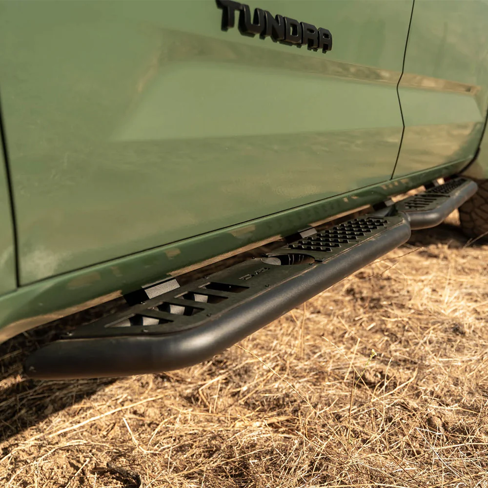 OE Plus Side Steps Crew Cab Tundra (2022+) - Image 2